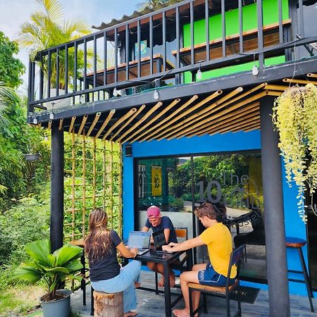 The 10 Club Hostel Thong Sala Exterior foto