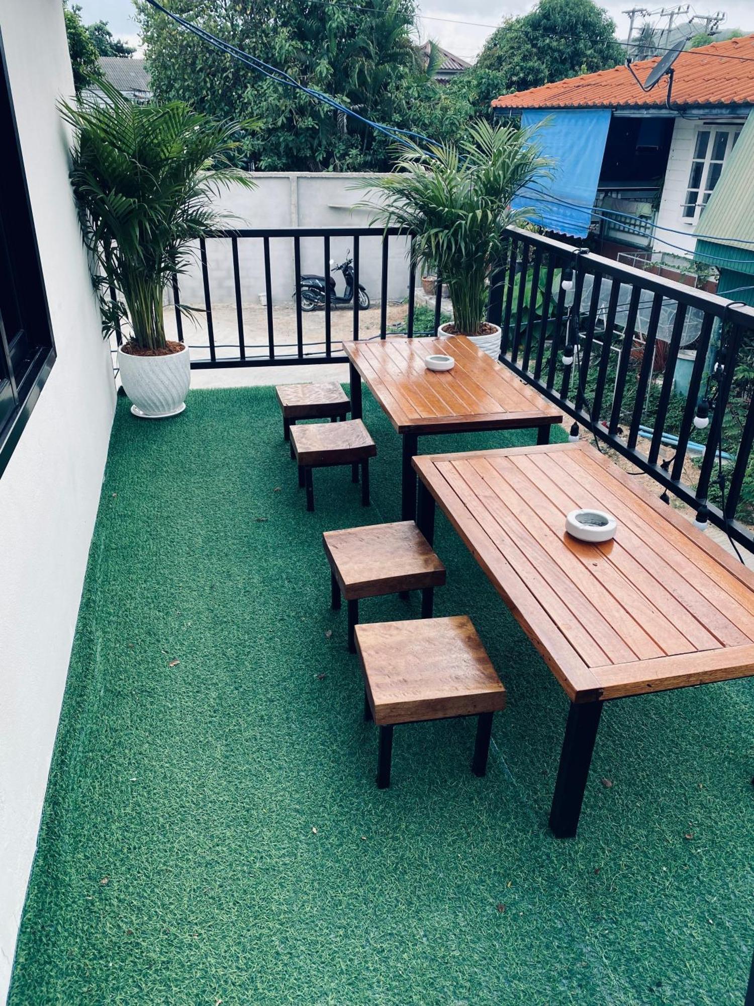 The 10 Club Hostel Thong Sala Exterior foto