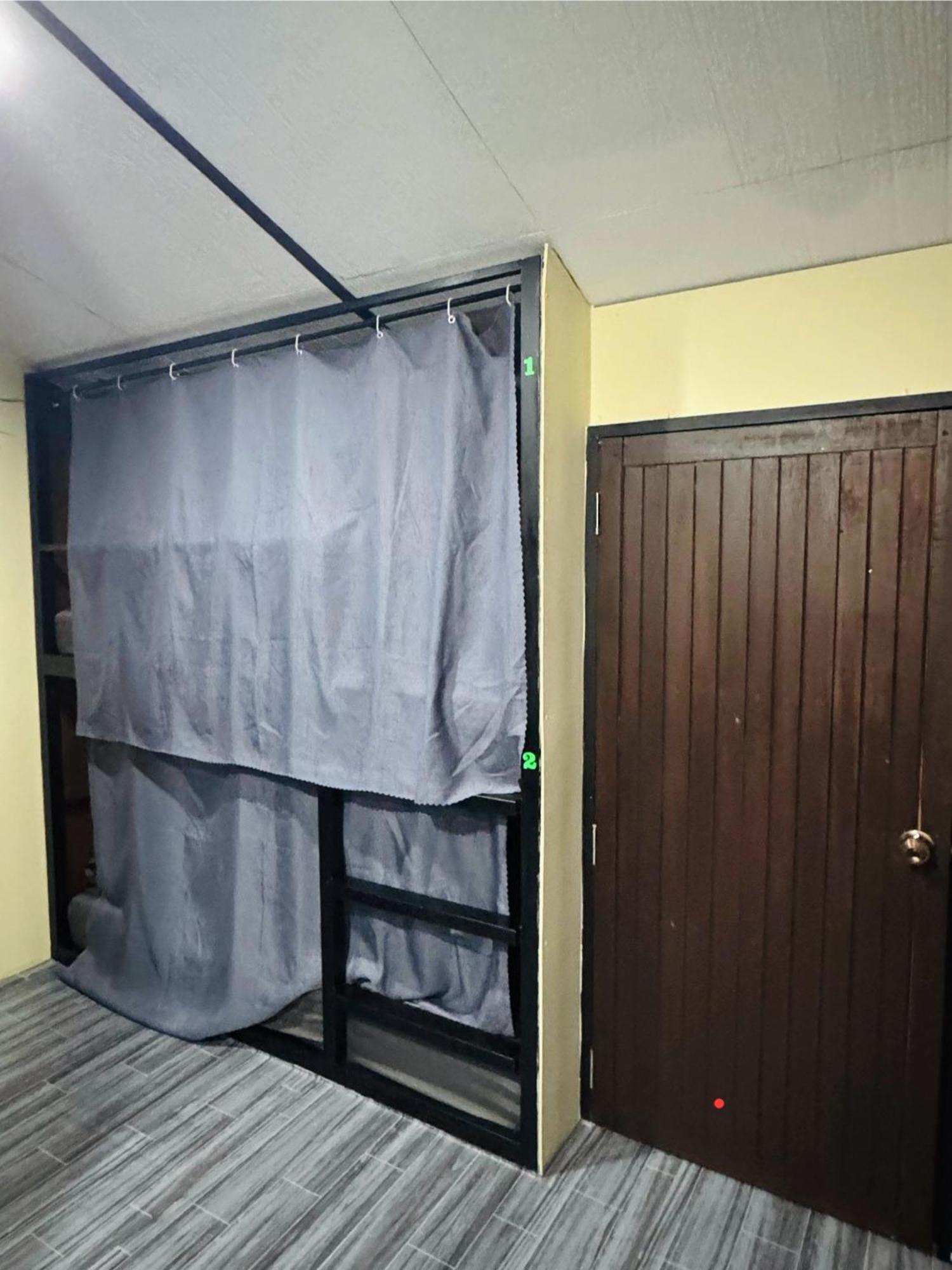 The 10 Club Hostel Thong Sala Exterior foto
