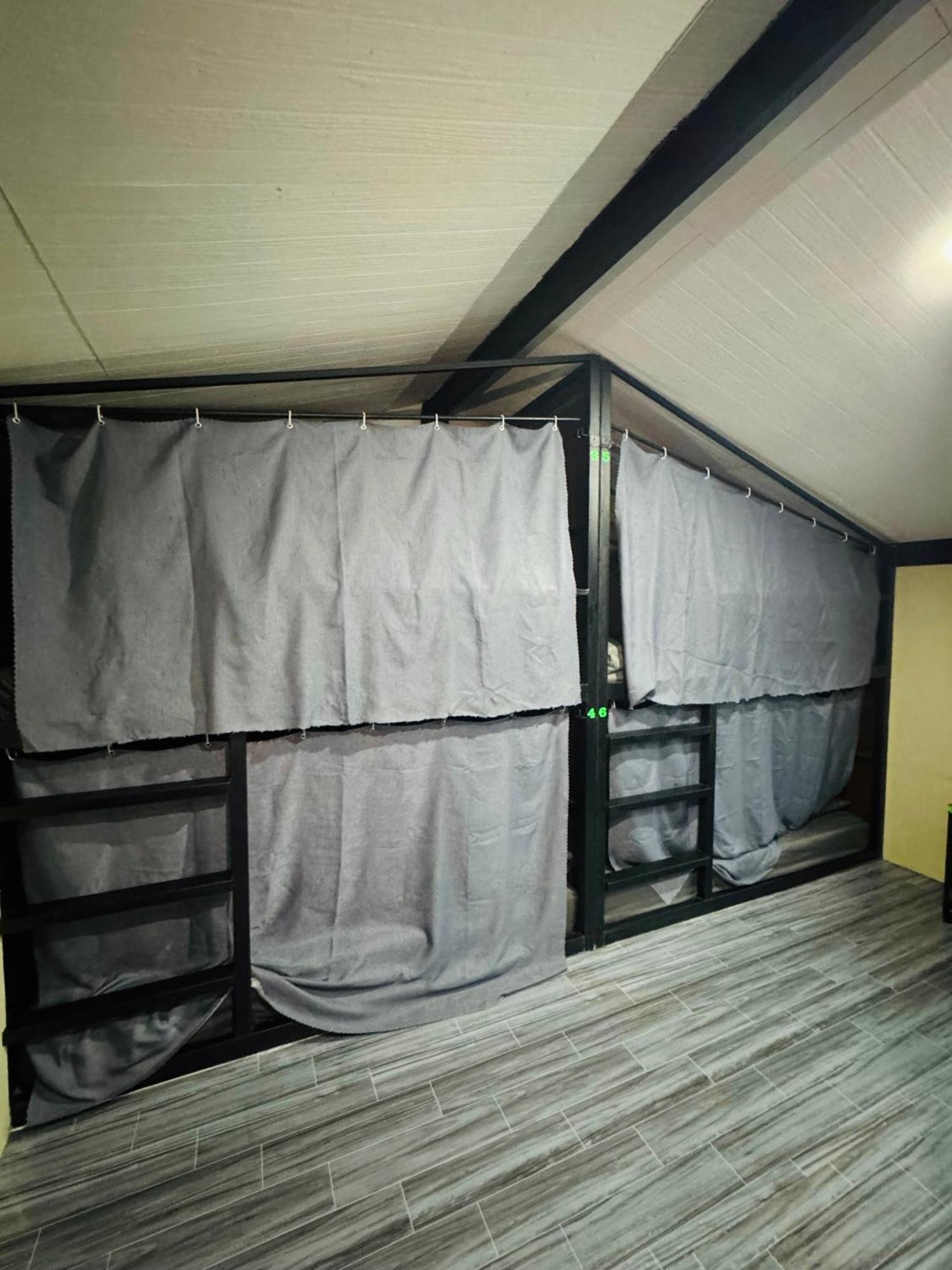 The 10 Club Hostel Thong Sala Exterior foto